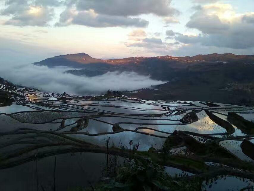 Green Hostel & Sunny Guesthouse Yuanyang  Bagian luar foto